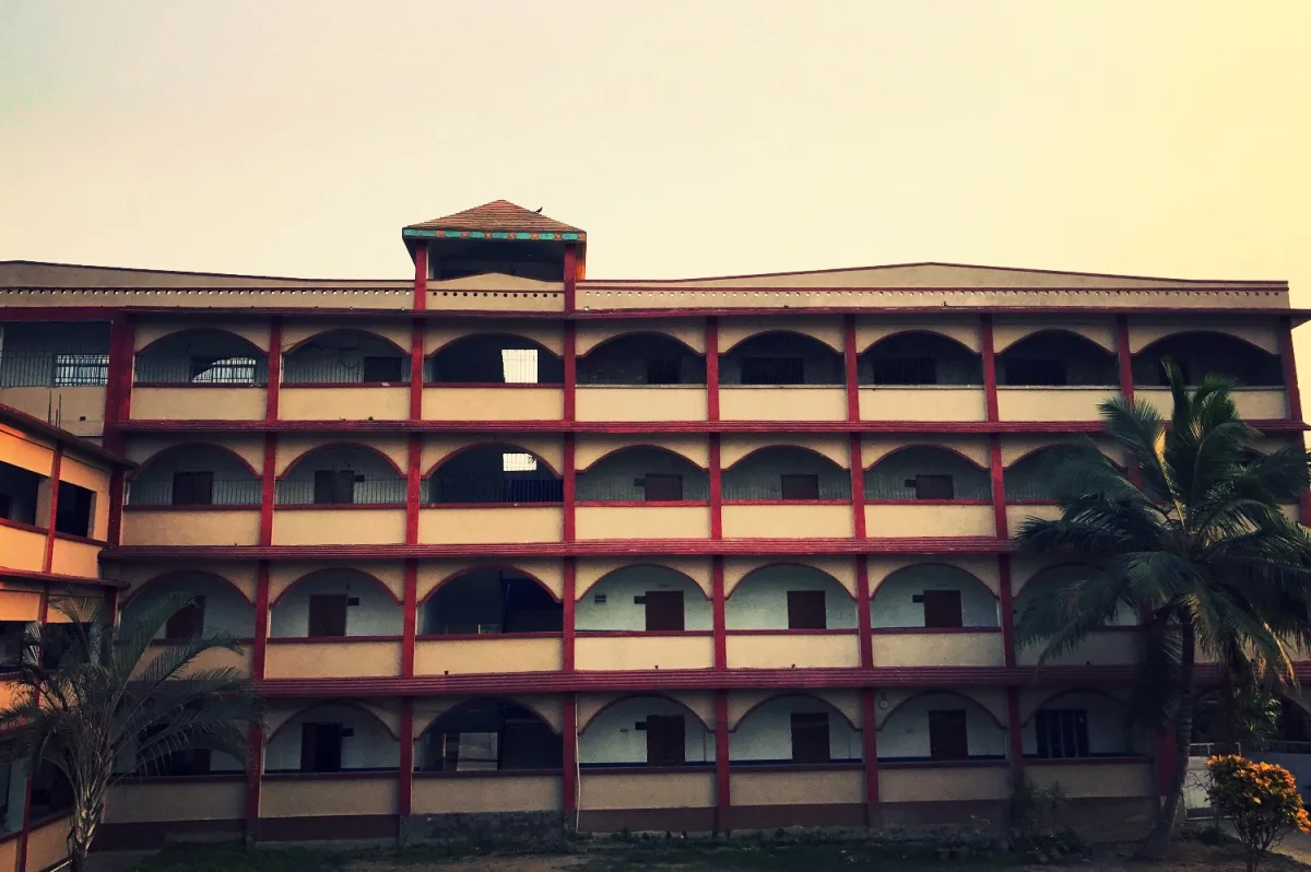 Emmanuel English School